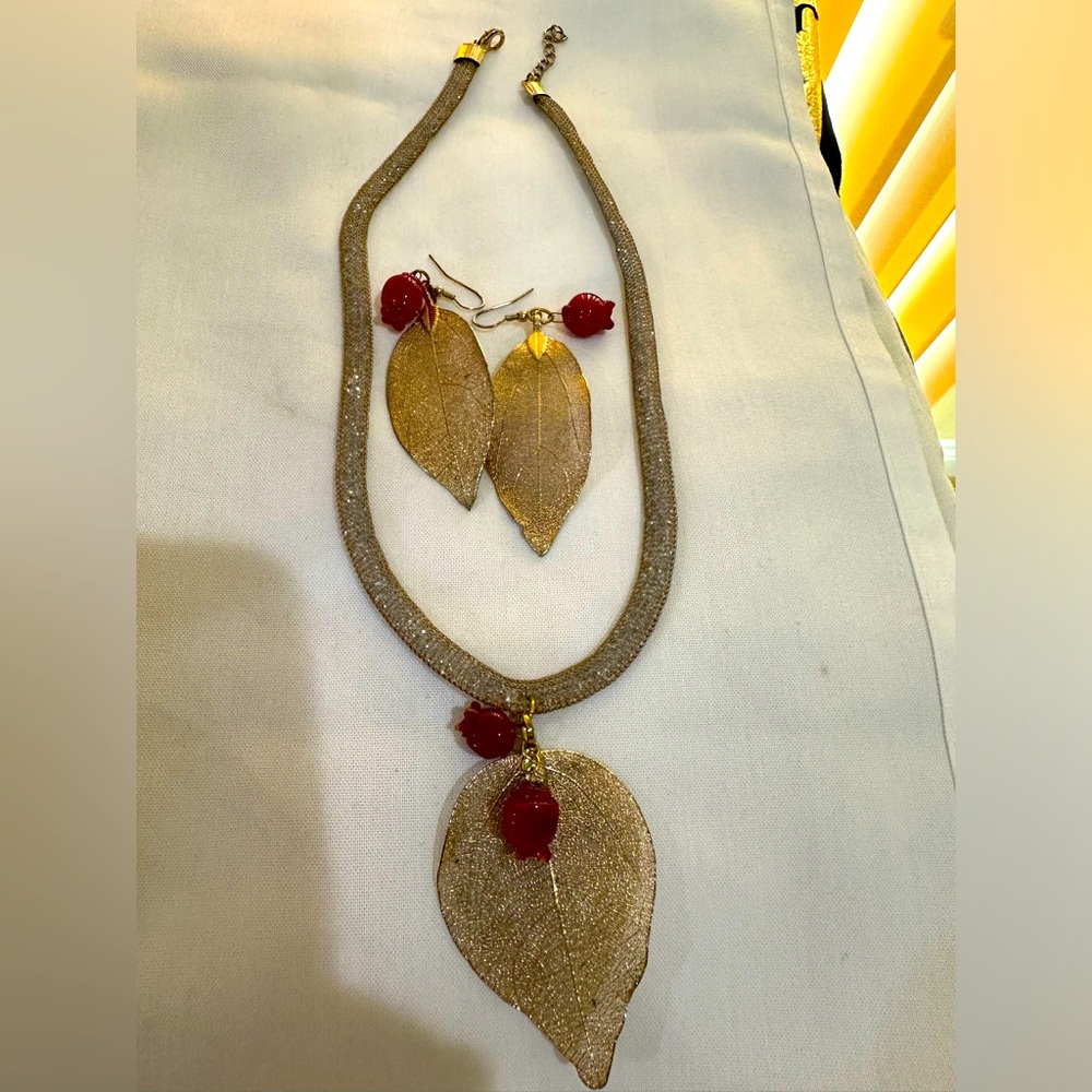 Jewelry set - Picture 5 of 6